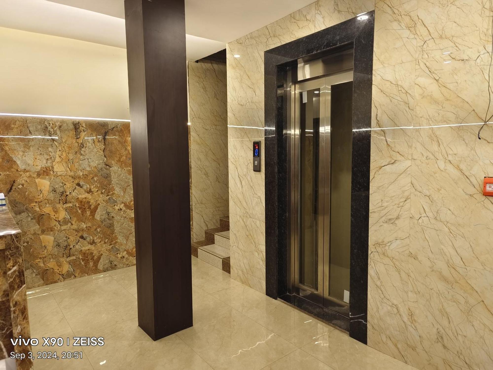 Hotel Grace V, Mumbai